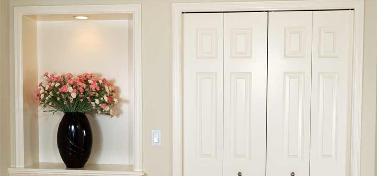 residential closet door repair in Evanston, Illinois